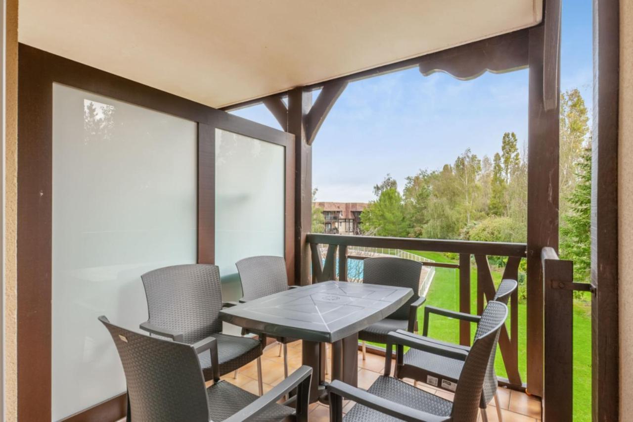 Nice 2-Br In A Residence With Pool - Deauville - Welkeys エクステリア 写真